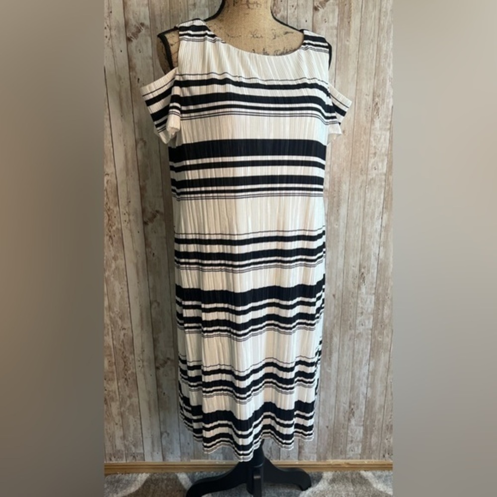 Studio One Black and White Striped Cold Shoulder Dress